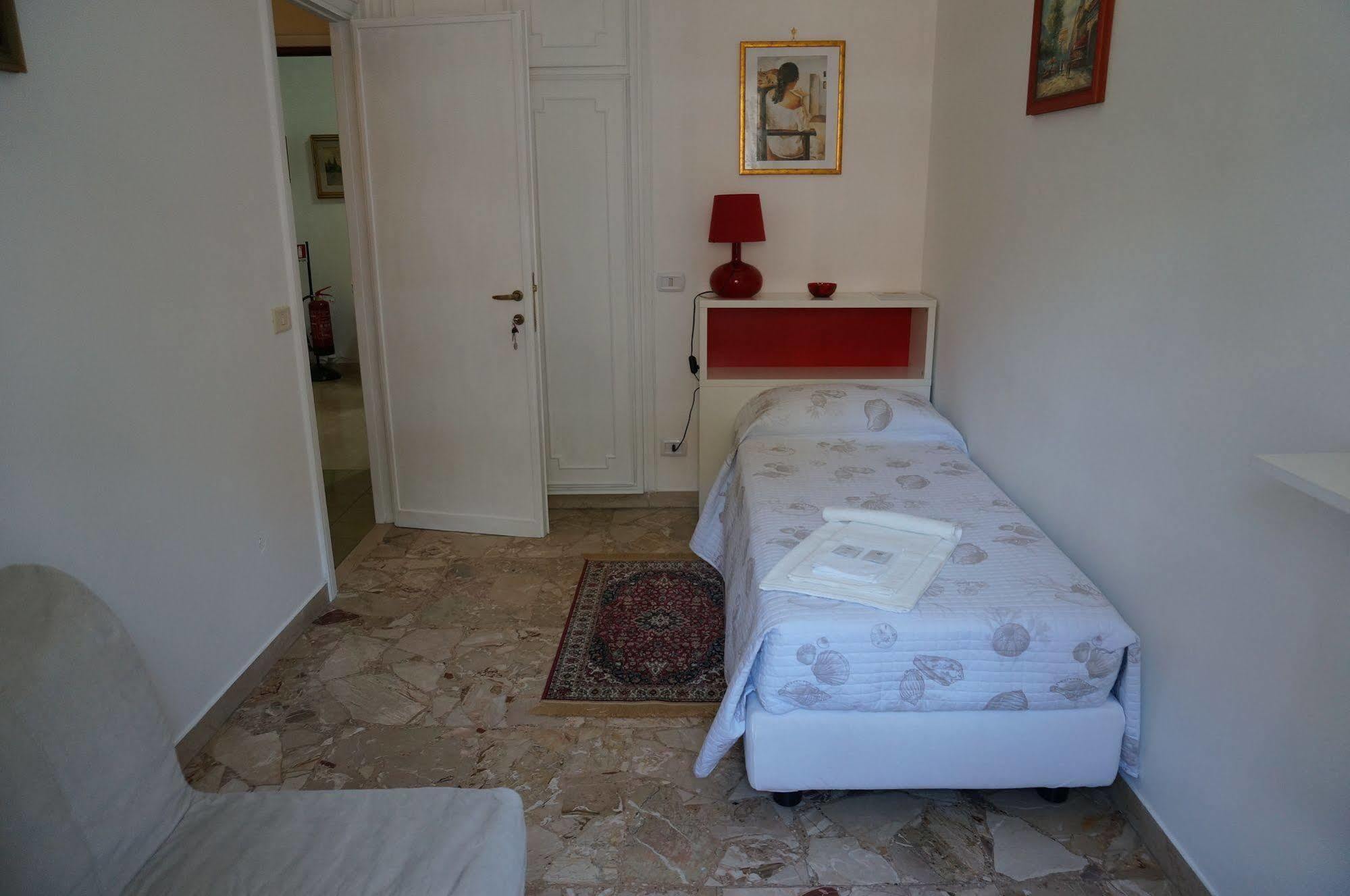 Romoletto B&B Екстер'єр фото